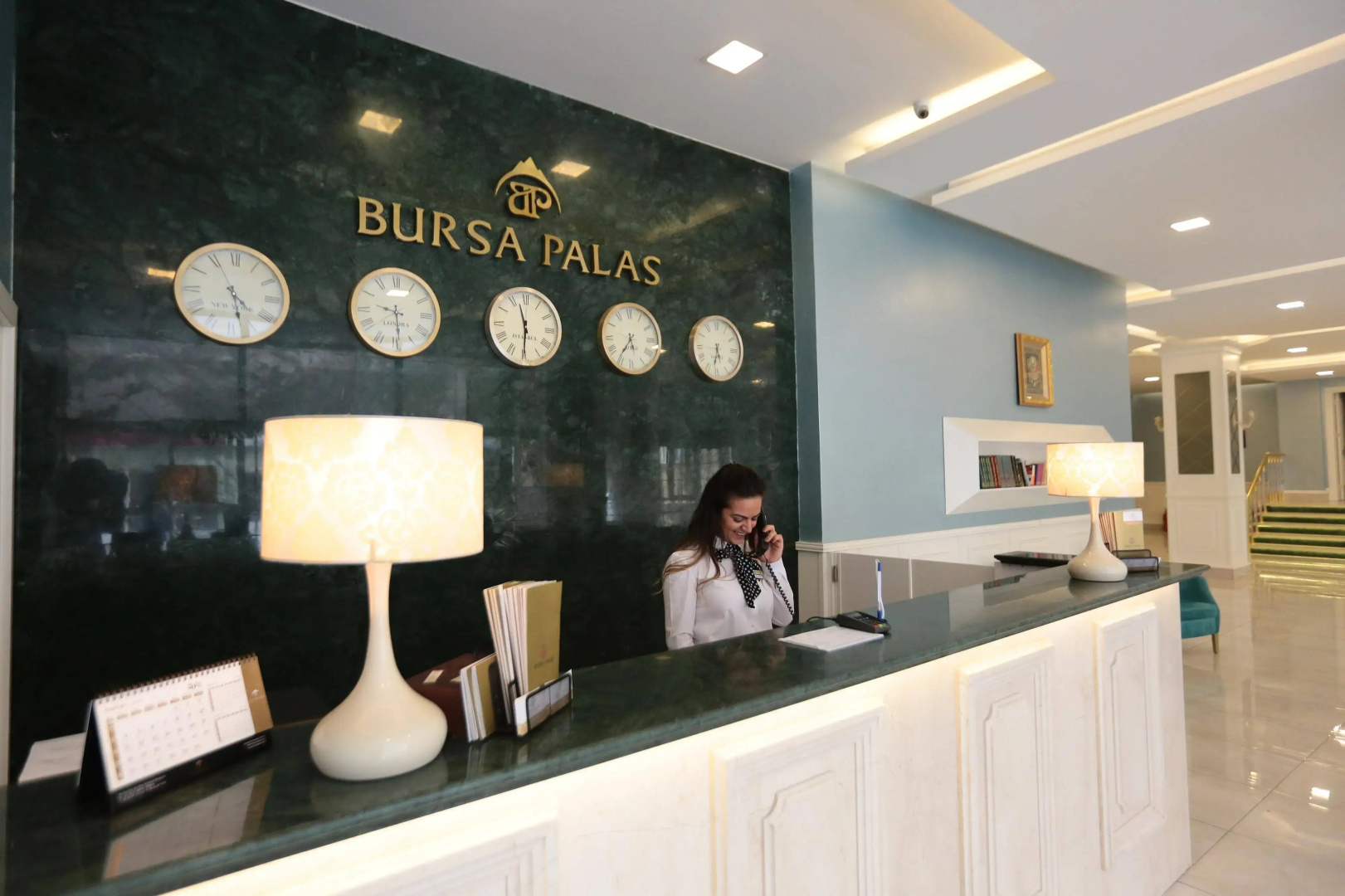 Foto - Bursa Palas