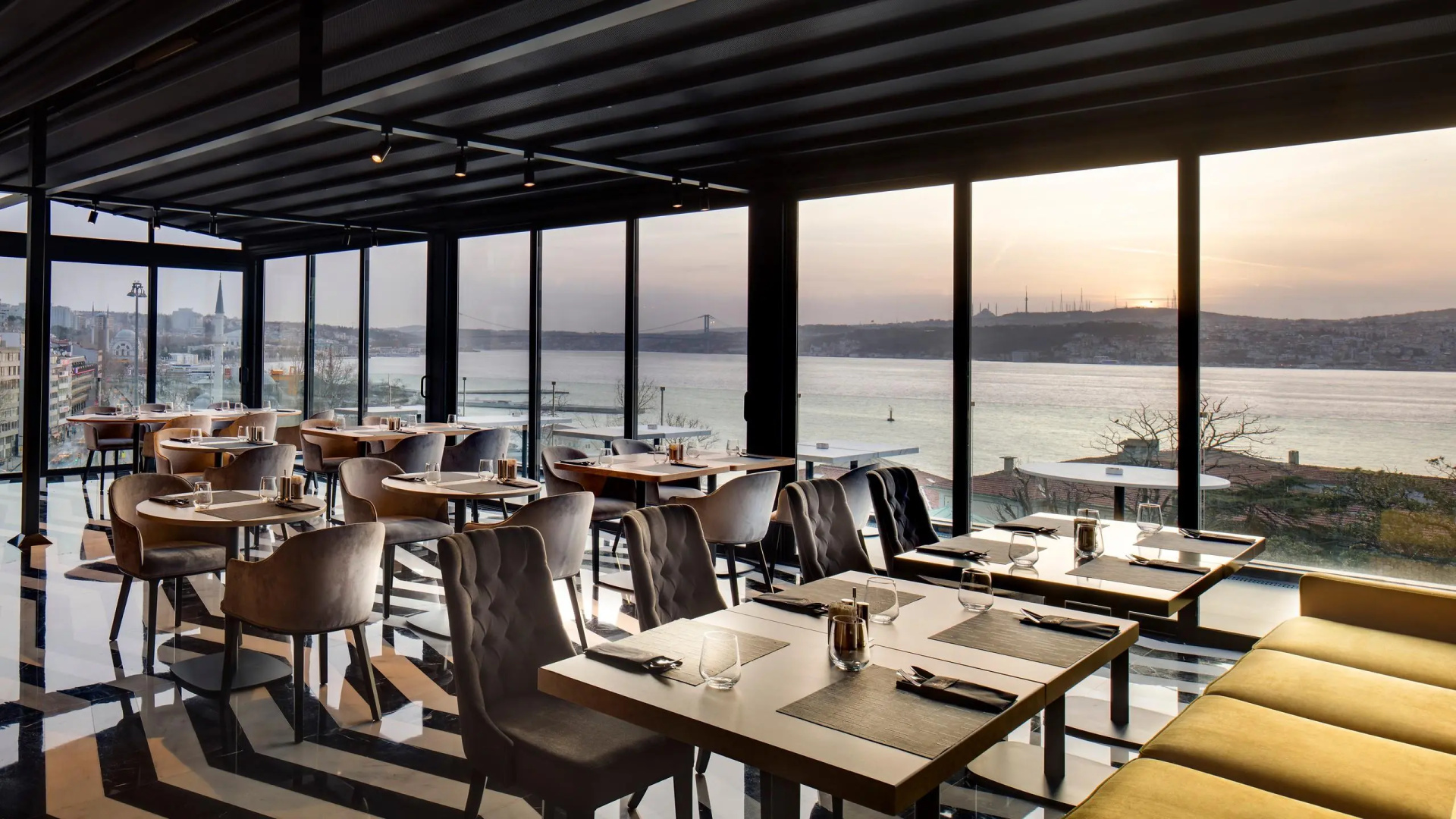 Photo - Metropolitan Hotels Bosphorus