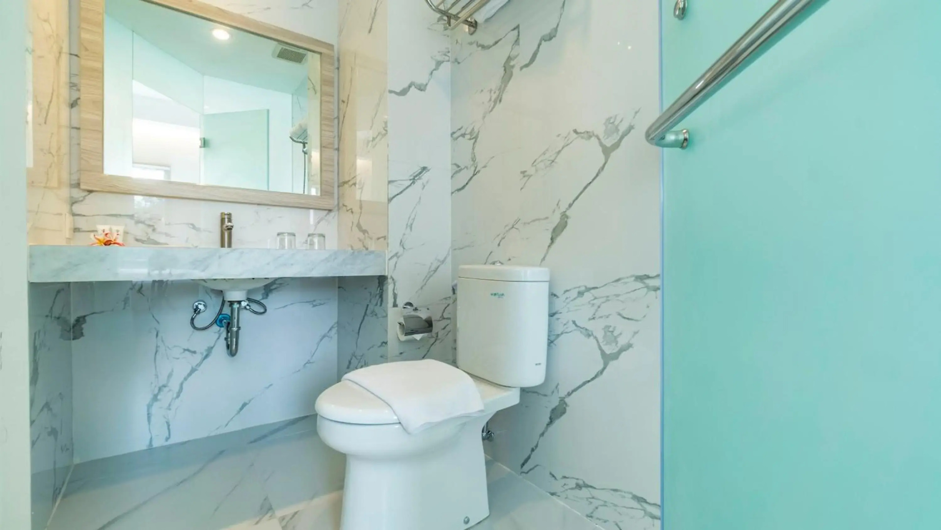 Photo - City of Aventus Hotel - Denpasar