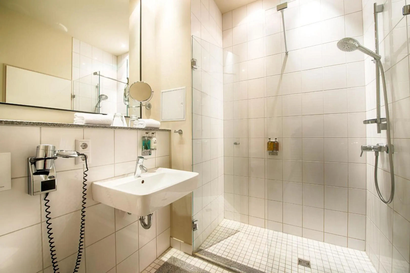 Foto - Mondrian Suites Berlin am Checkpoint Charlie