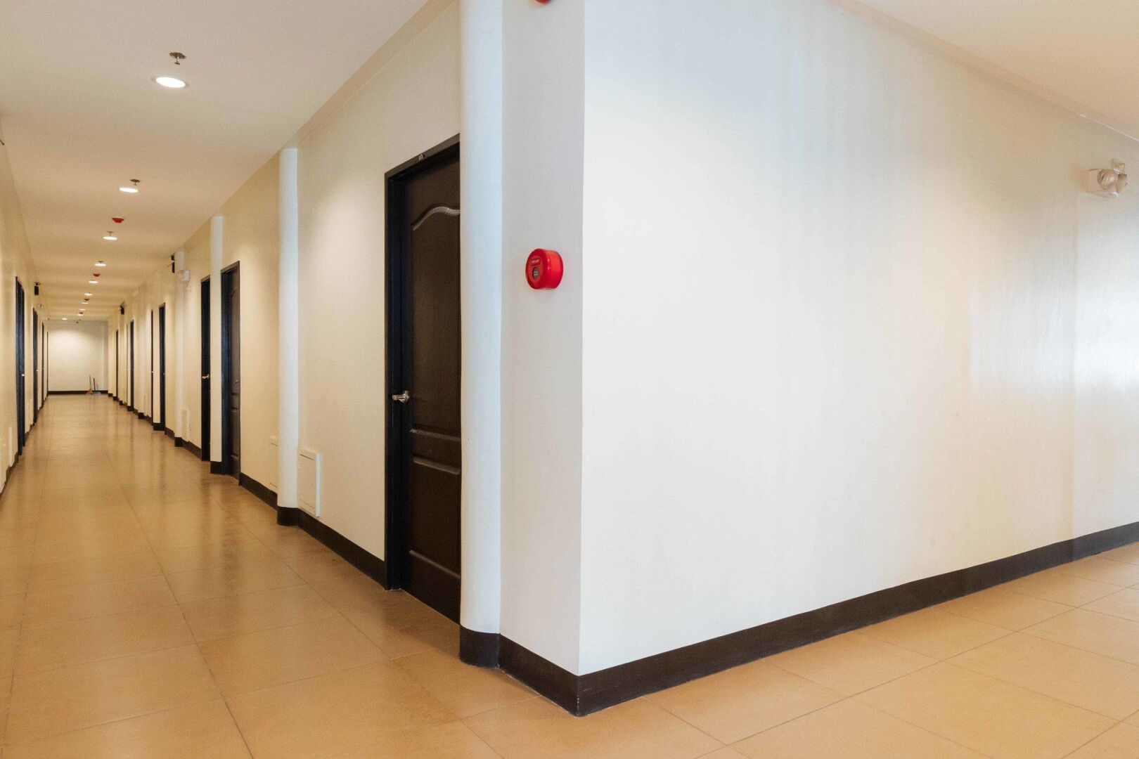 Photo - RedDoorz Plus at EDSA Congressional