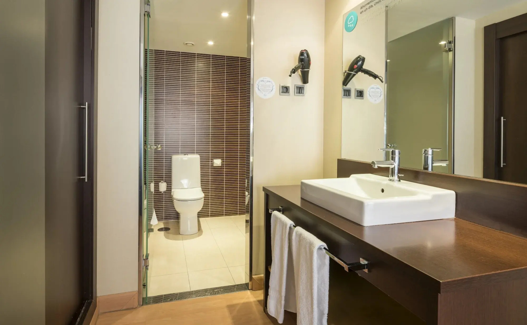 Foto - Ilunion Suites Madrid