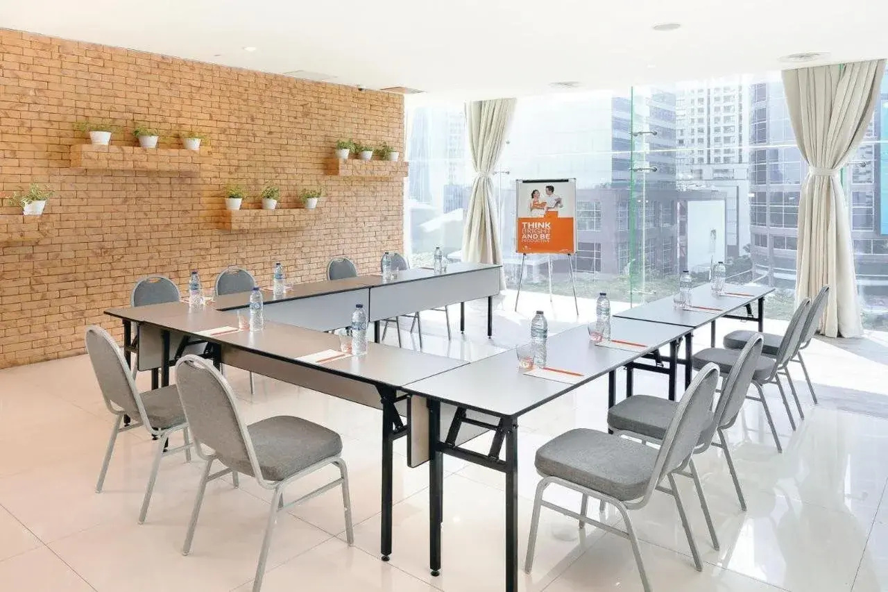 Photo - HARRIS Suites fx Sudirman