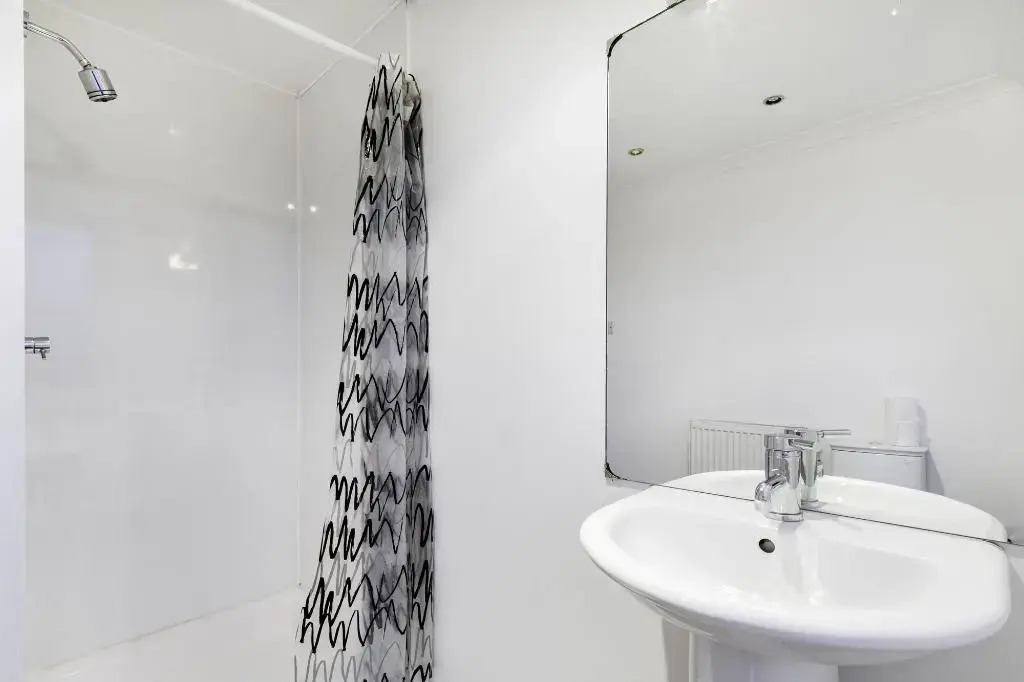 Photo - Tudor Court Hotel