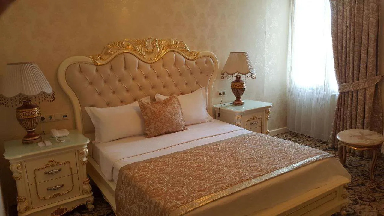 Photo - Best Town Hotel