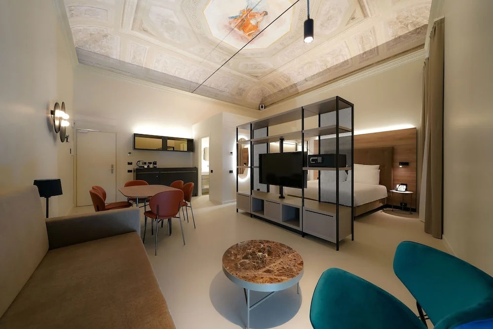 Photo - Bergamo INN 21