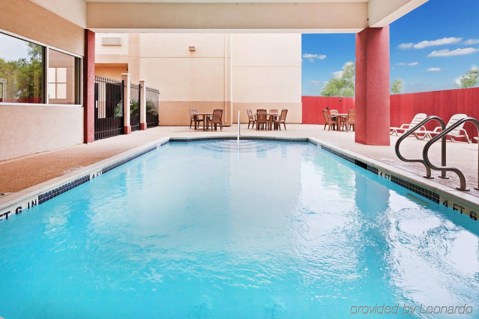 Foto - Sonesta Essential IAH Airport JFK Boulevard - Newly Renovated