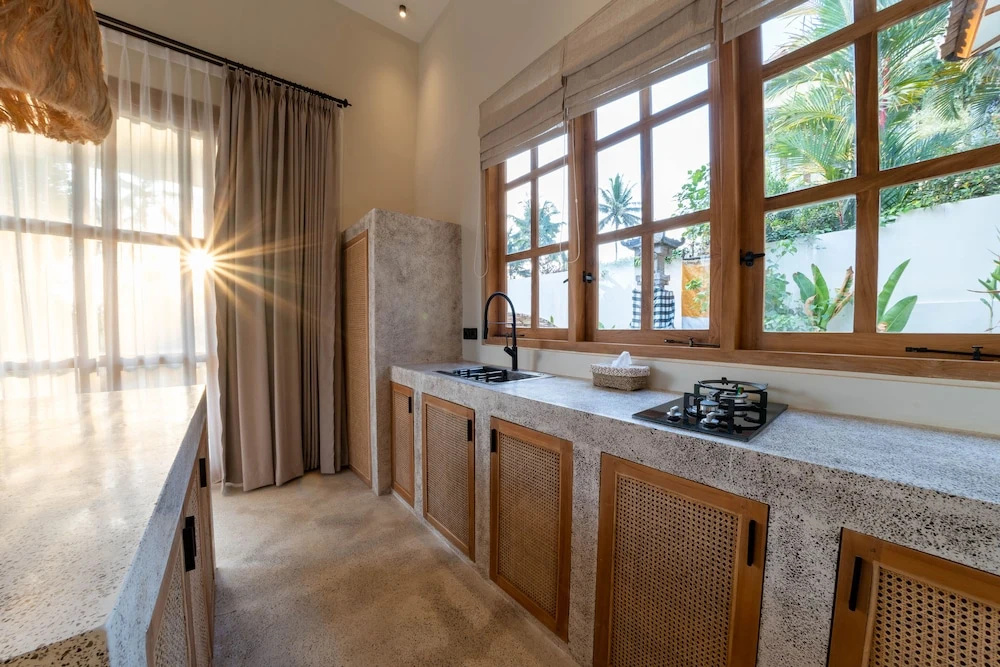 Foto - Semiramida Villa by EVDEkimi - Elegant 2BR with Pool, Open-air bath, Patio