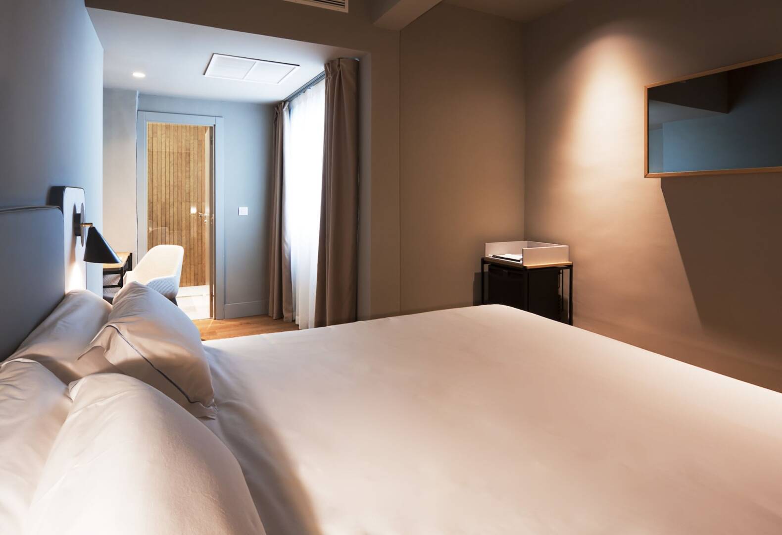 Photo - One Shot Colón