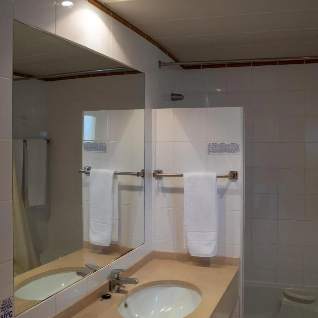 Photo - Luz Bay Hotel