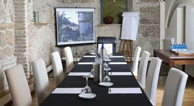 Photo - Palm Gallery Hotel