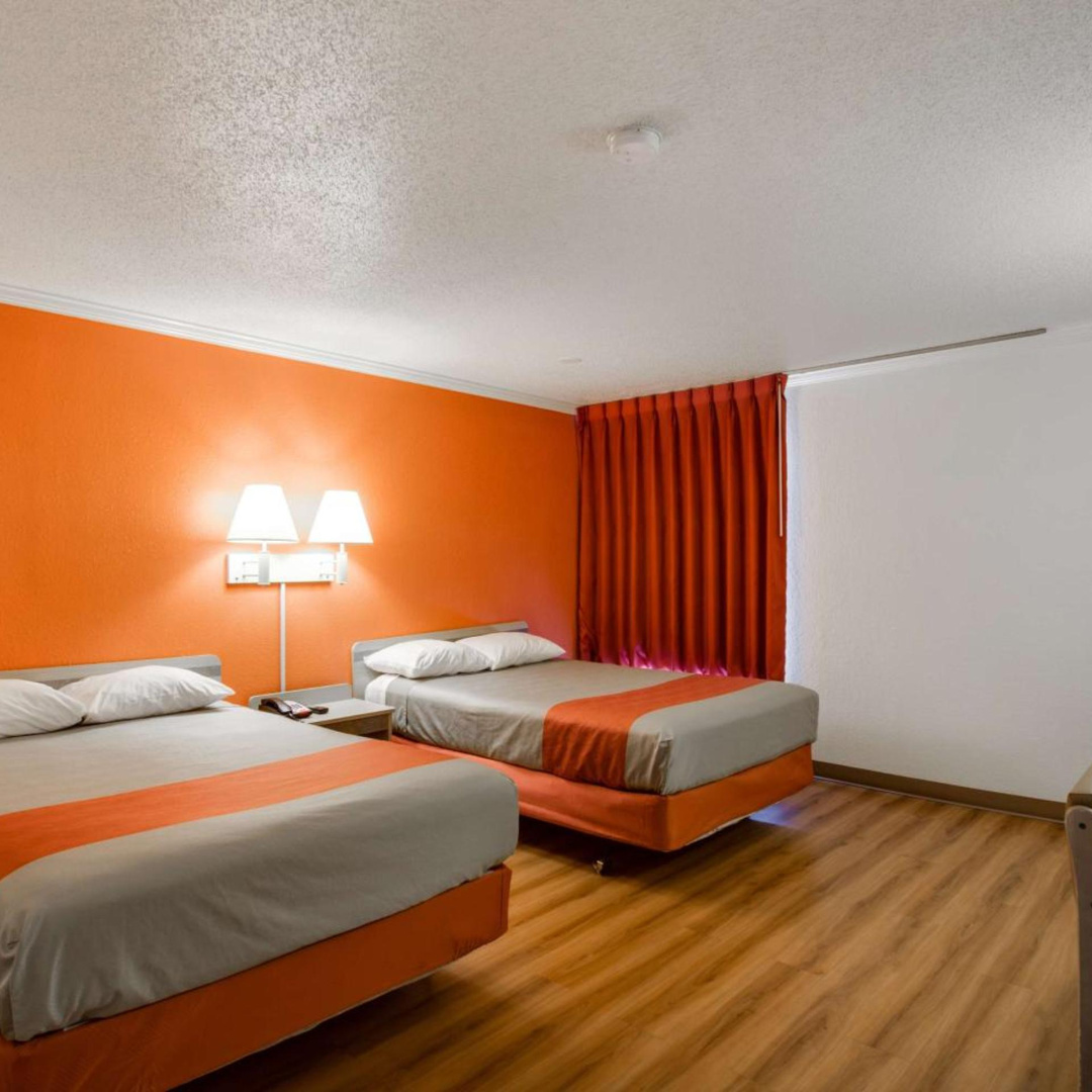 Photo - Motel 6-Waukegan, IL