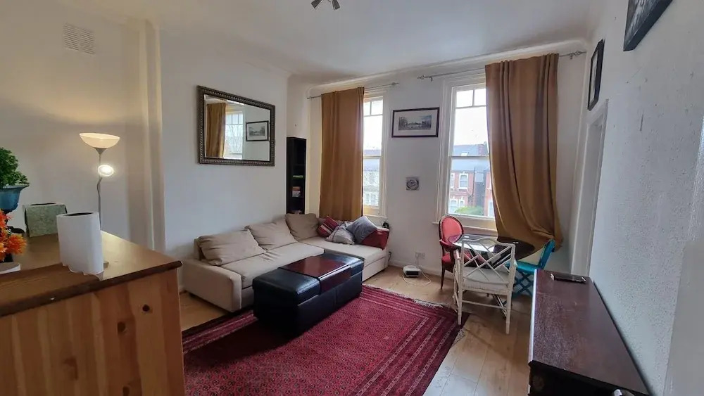 Photo - Extra Large One Bedroom Flat with Parking
