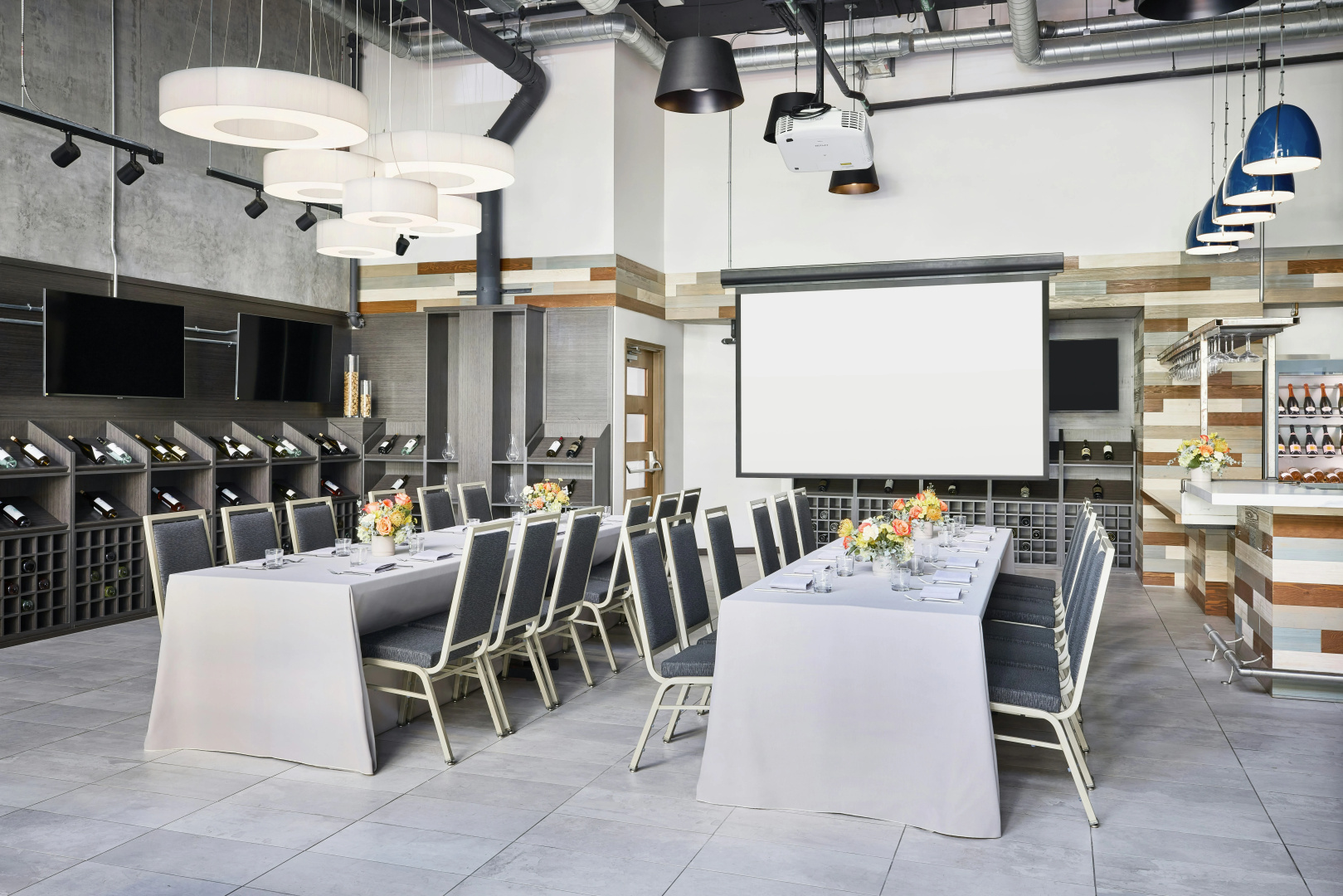 Photo - Carte Hotel San Diego Downtown, Curio Collection by Hilton