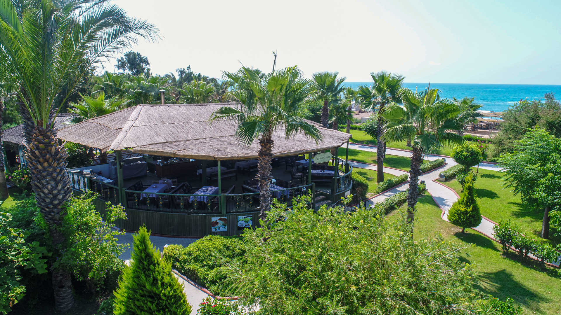 Photo - Sherwood Exclusive Lara