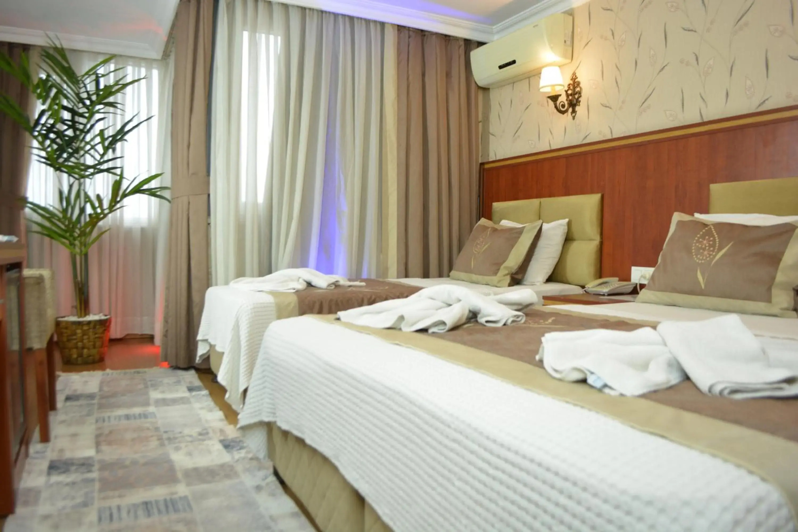 Photo - Hermanos Hotel