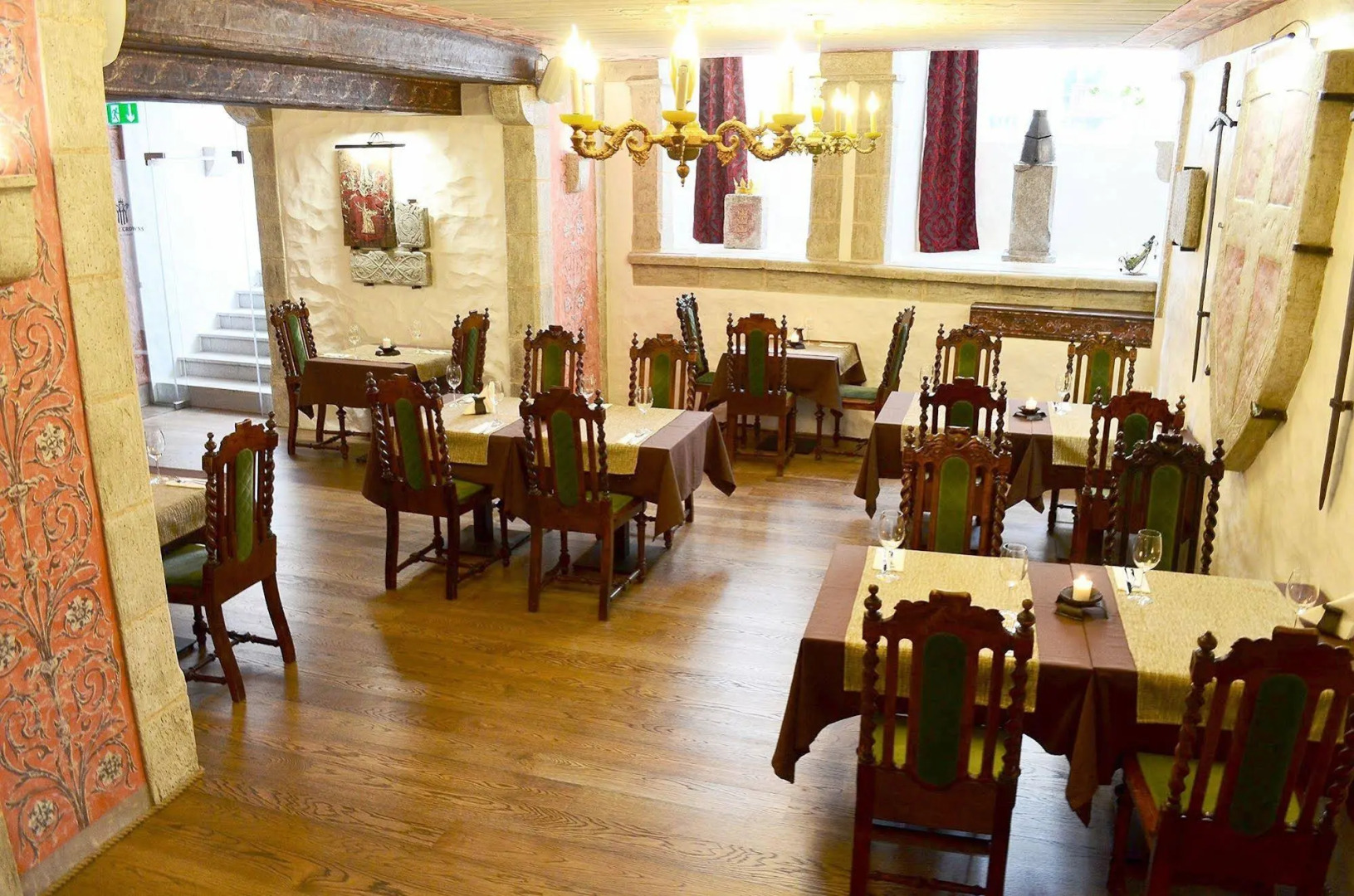 Photo - Three Crowns Residents