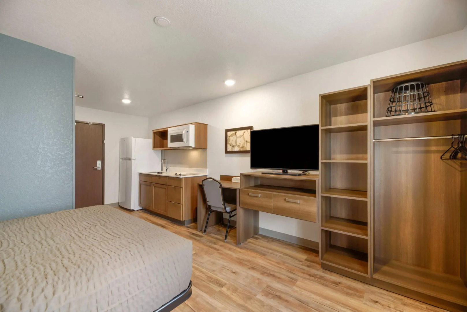 Photo - WoodSpring Suites Orlando I-4 & Convention Center