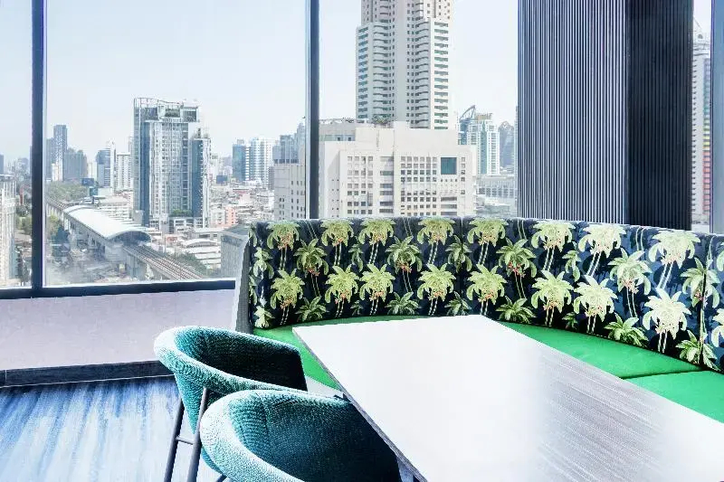 Photo - Queensland Hotel Bangkok