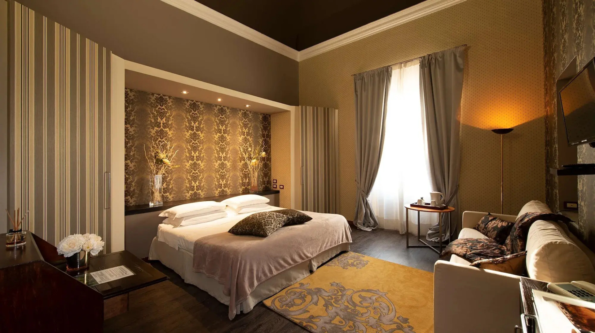 Photo - Hotel De La Pace, Sure Hotel Collection by Best Western