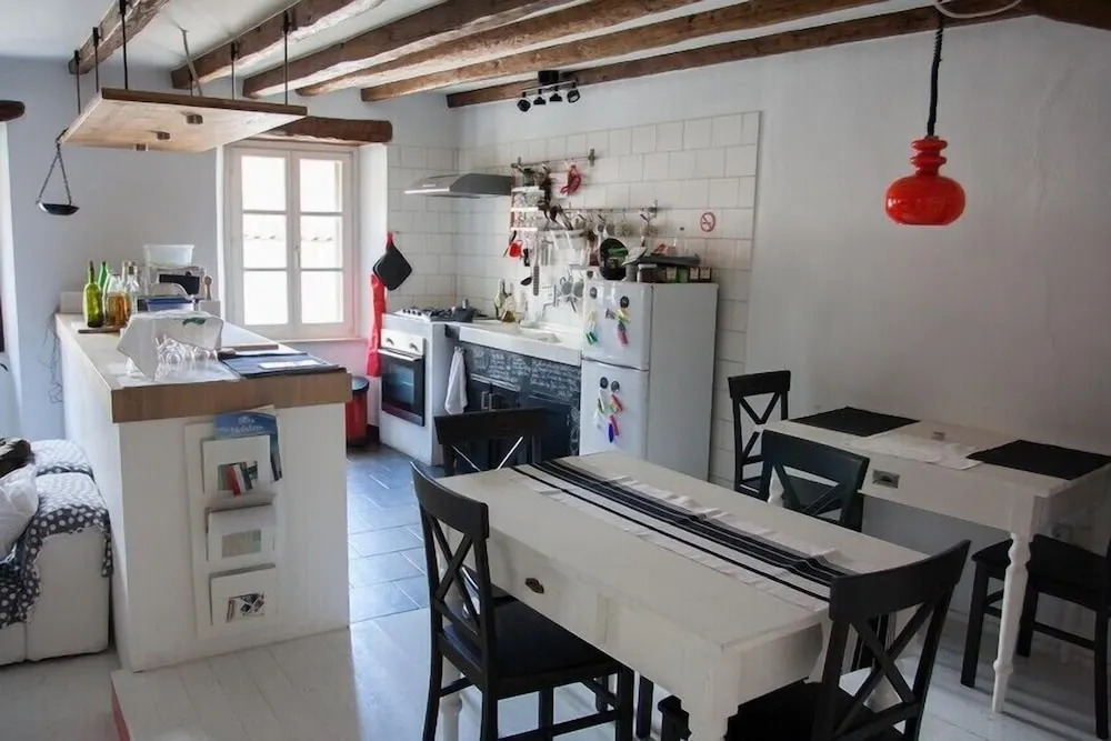 Photo - Houses of Motovun