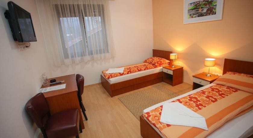 Hotel Medium