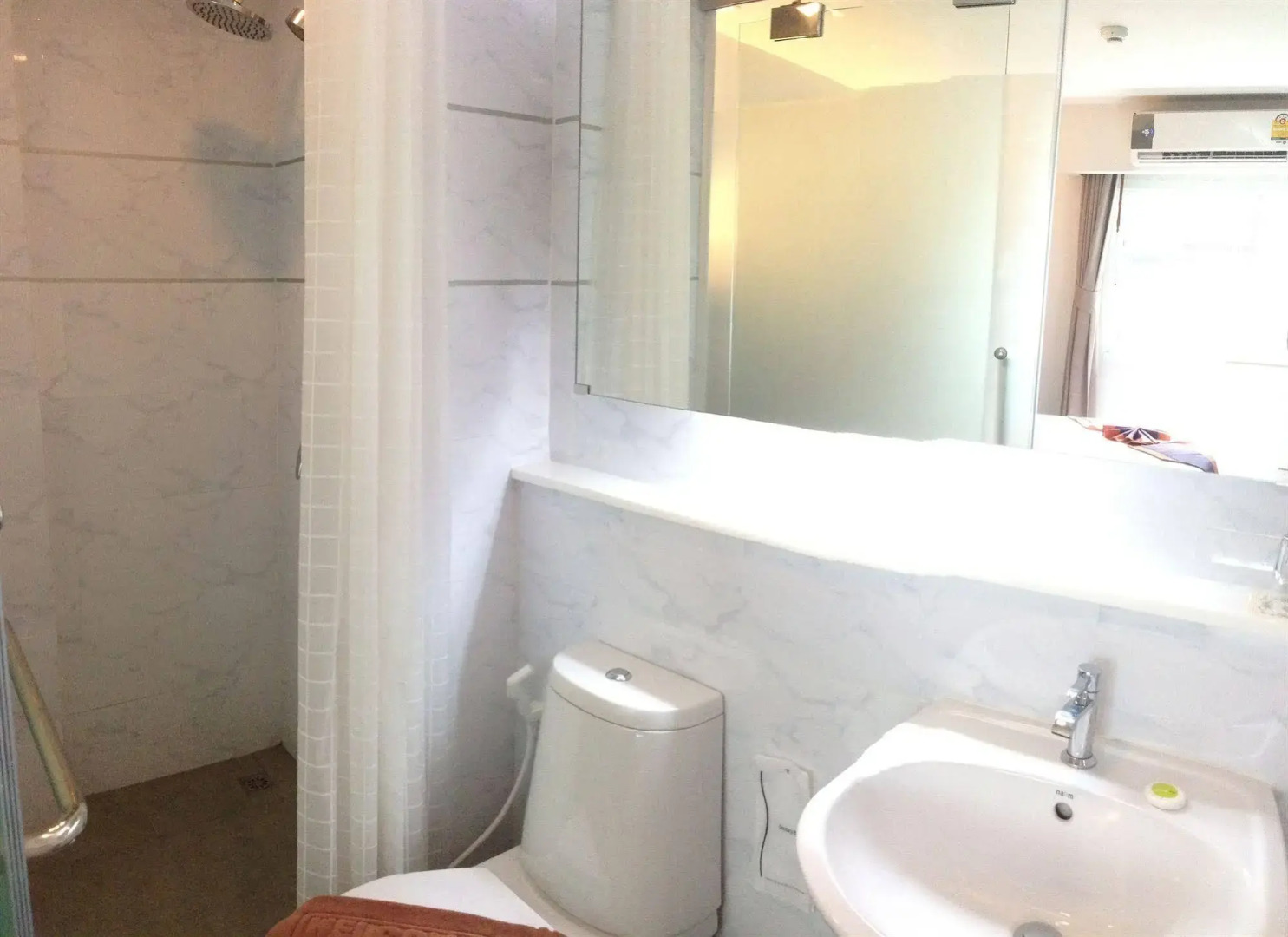 Photo - iCheck inn Nana by Aspira