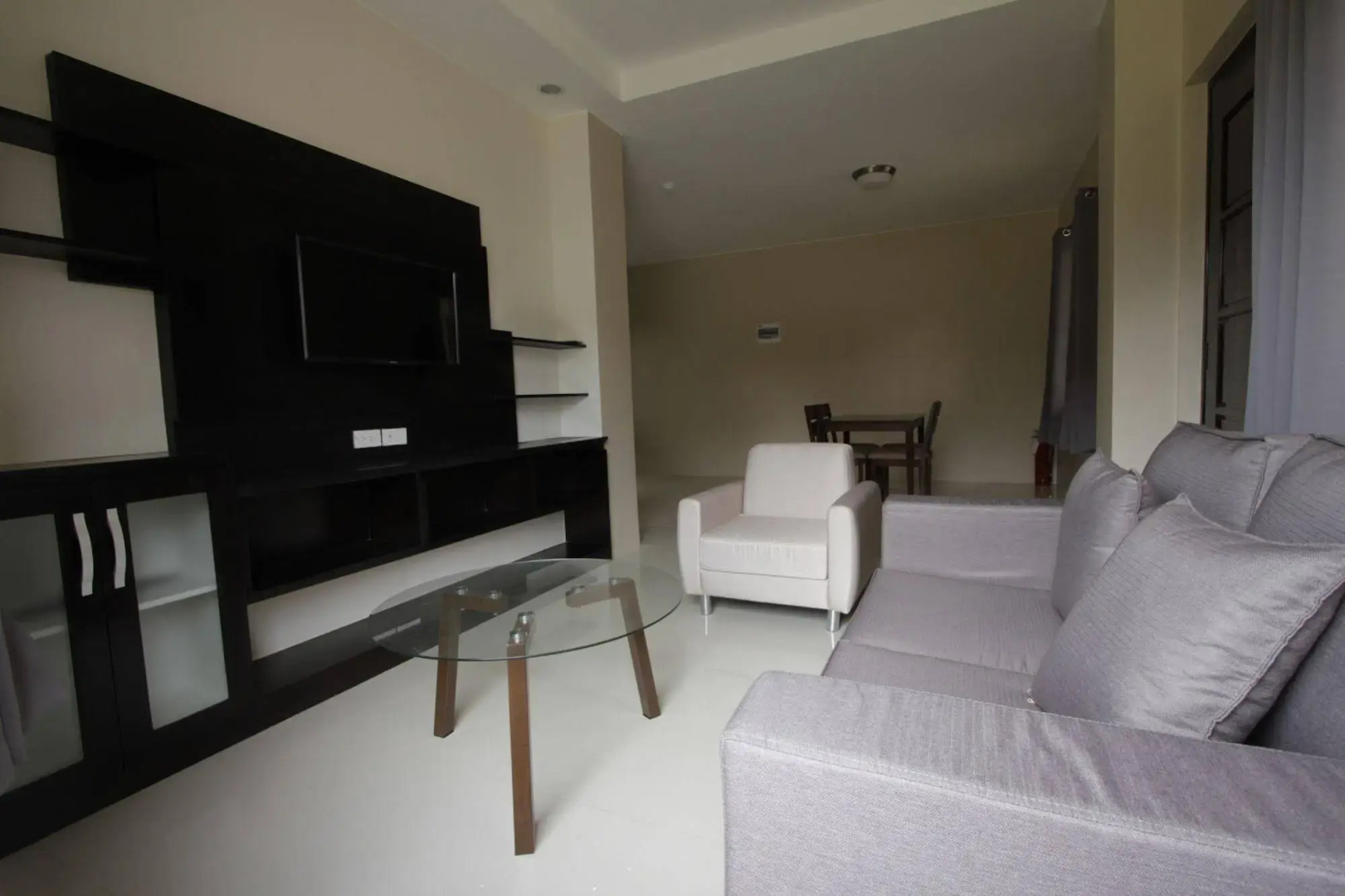 Foto - Red Knight Gardens