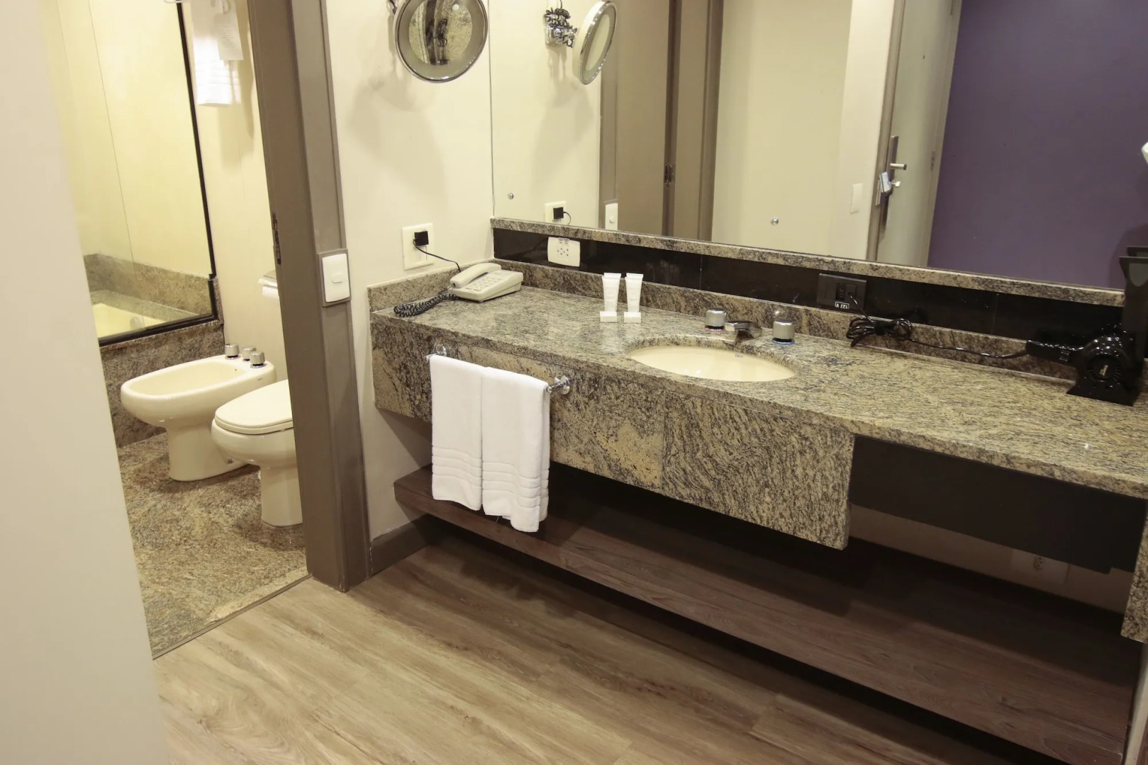 Foto - Grand Mercure Curitiba Rayon