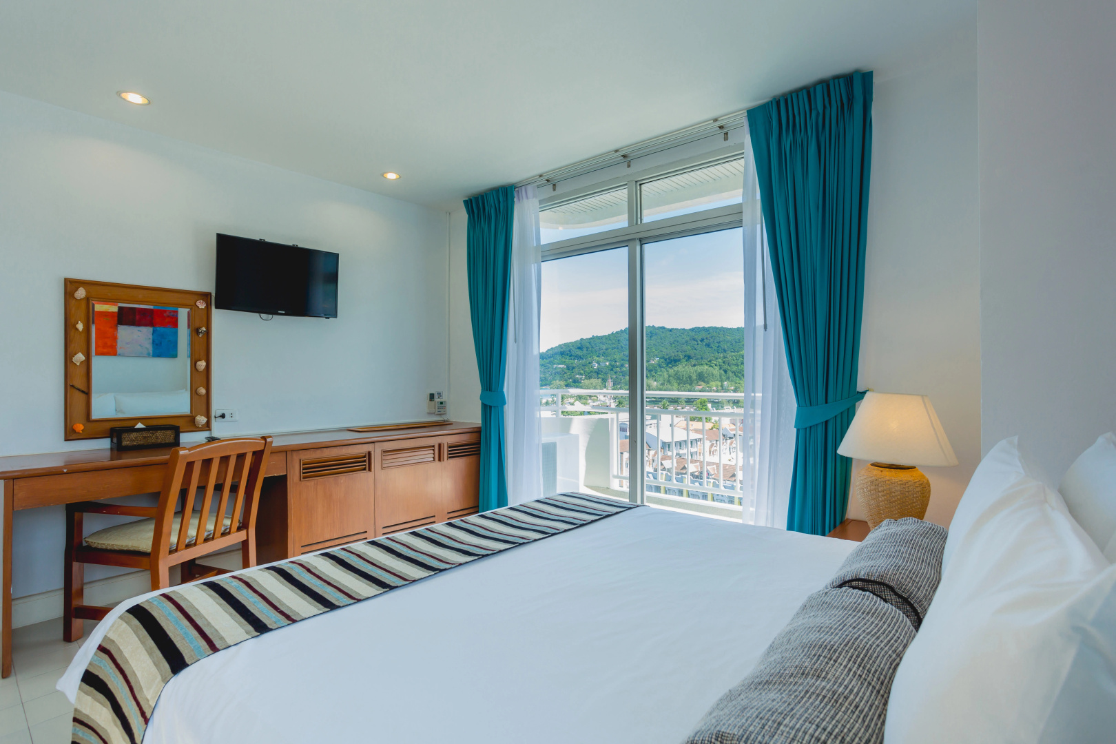 Photo - Waterfront Suites Phuket by Centara