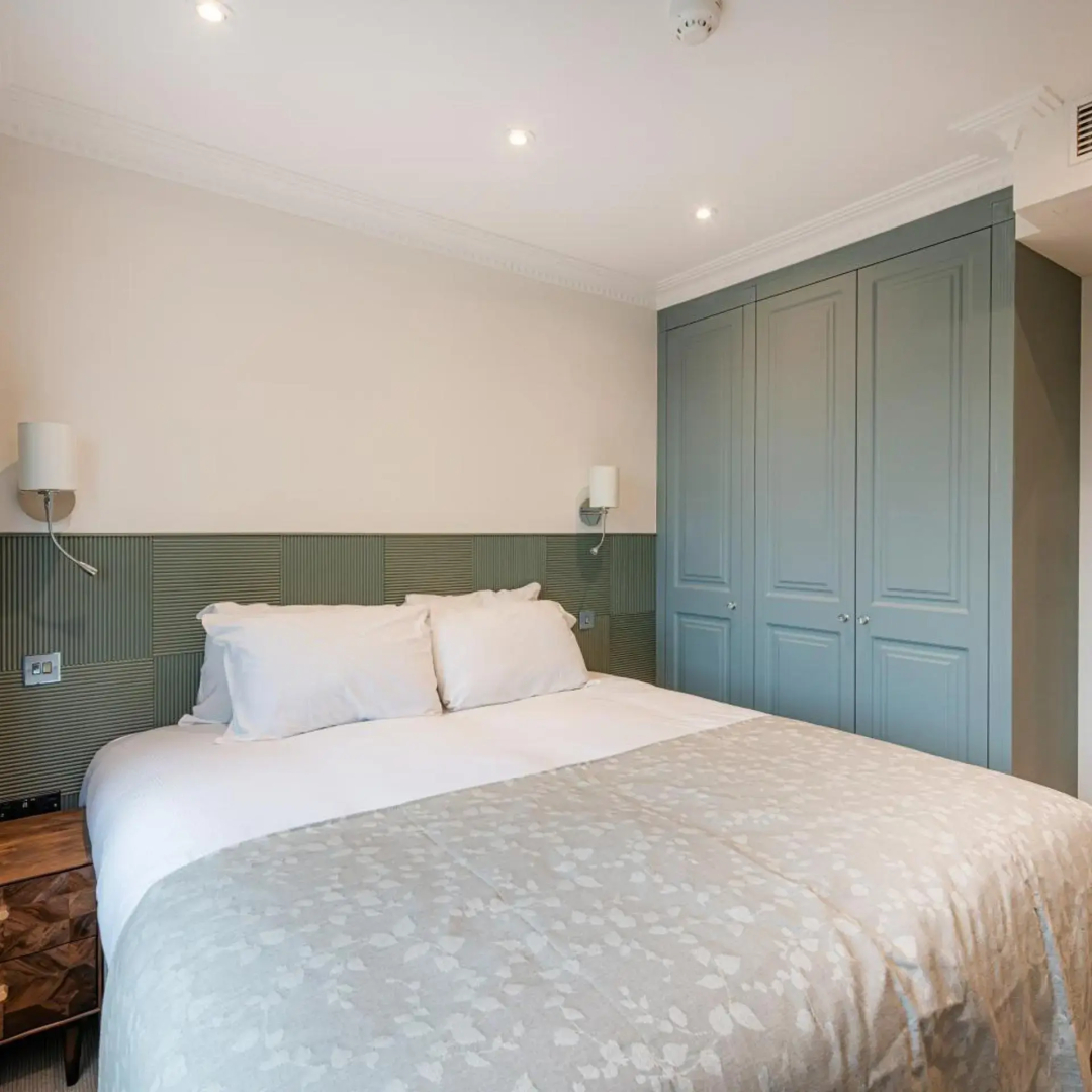 Photo - Fountain House Apartments - Hyde Park, London