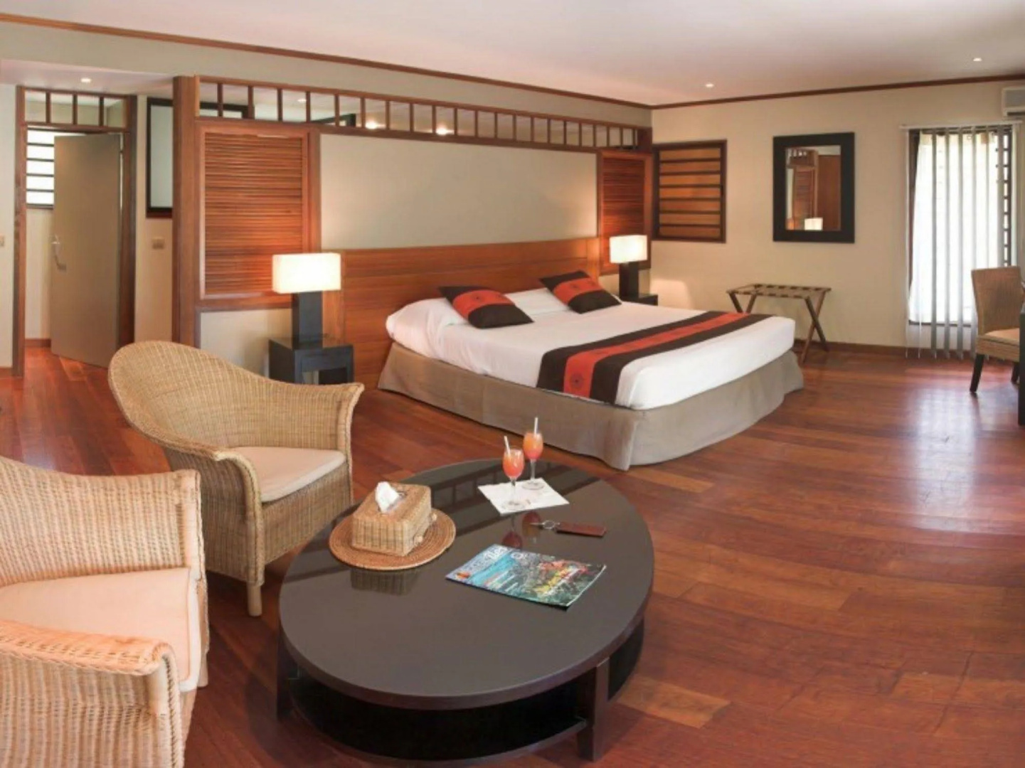 Oure Lodge Beach Resort — фото 1