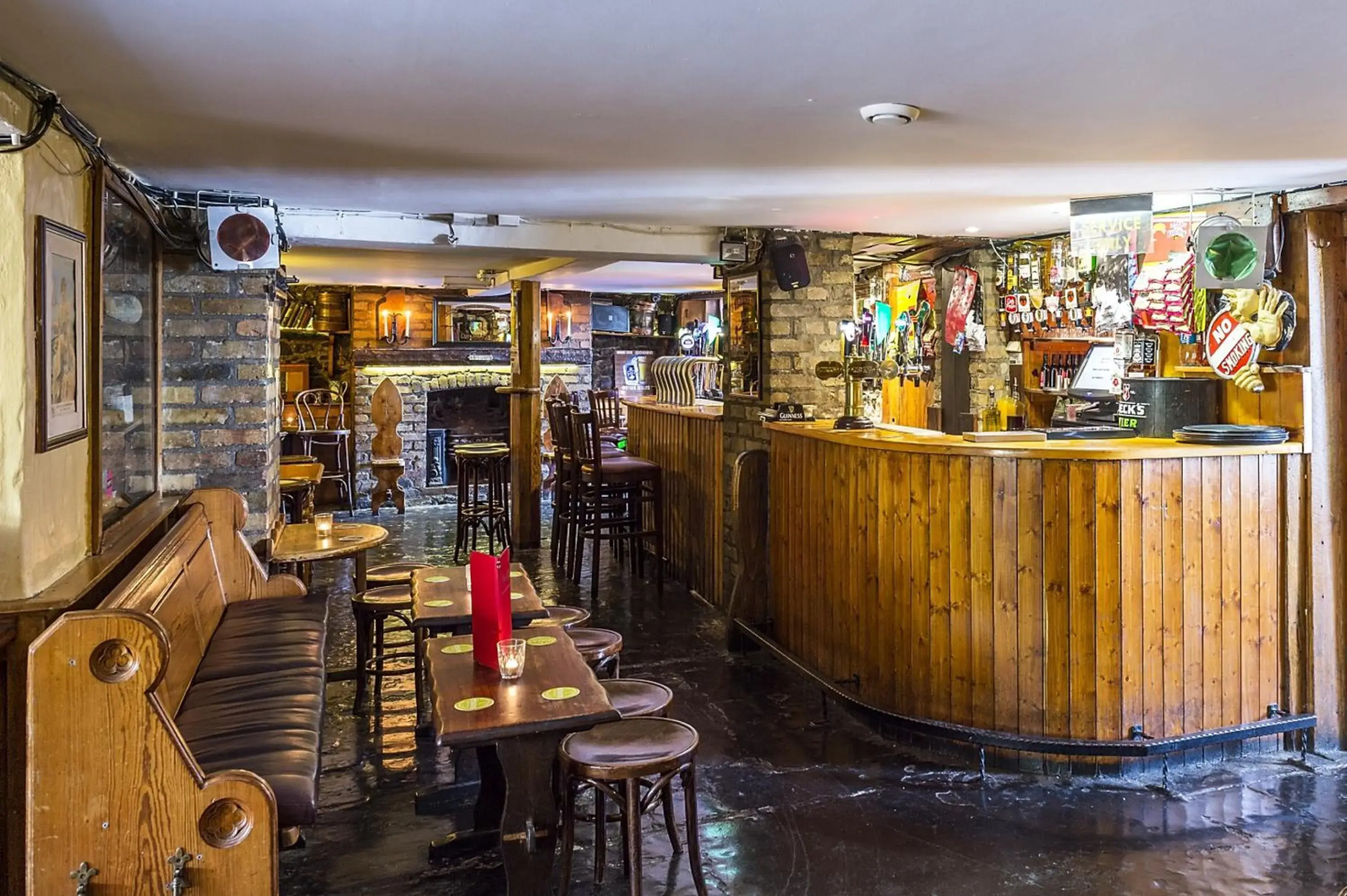 Photo - Uppercross House Hotel