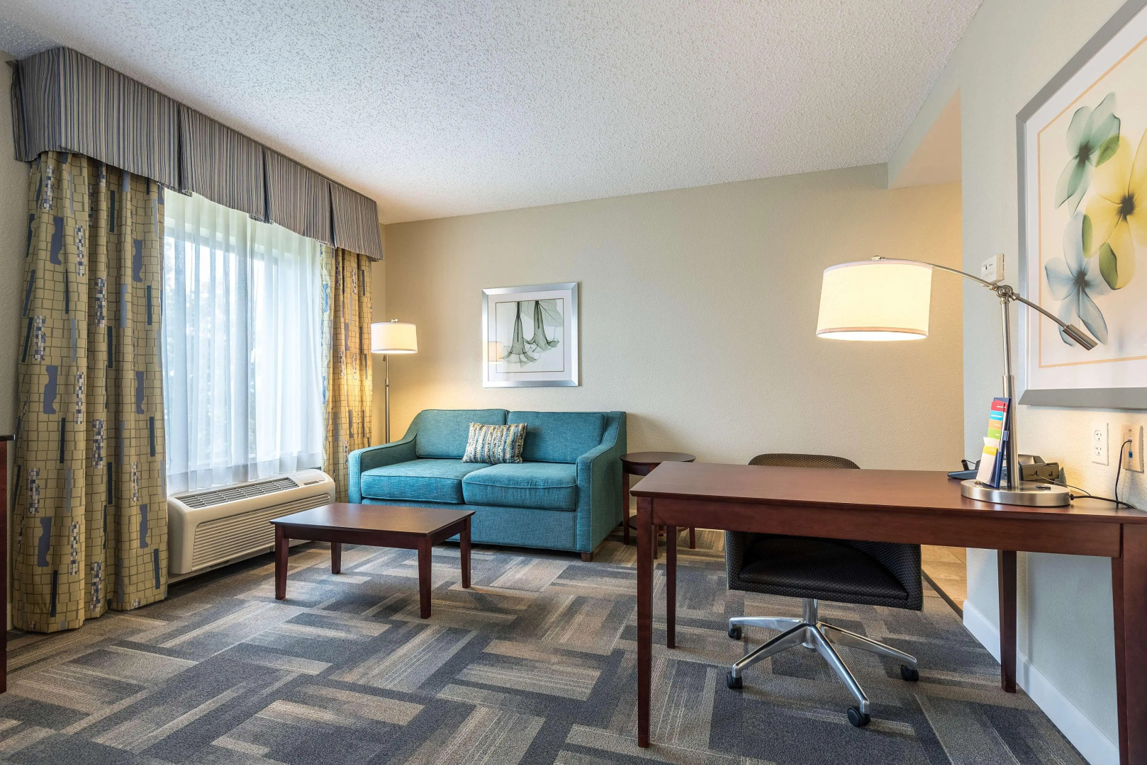 Photo - Hampton Inn & Suites Orlando-South Lake Buena Vista