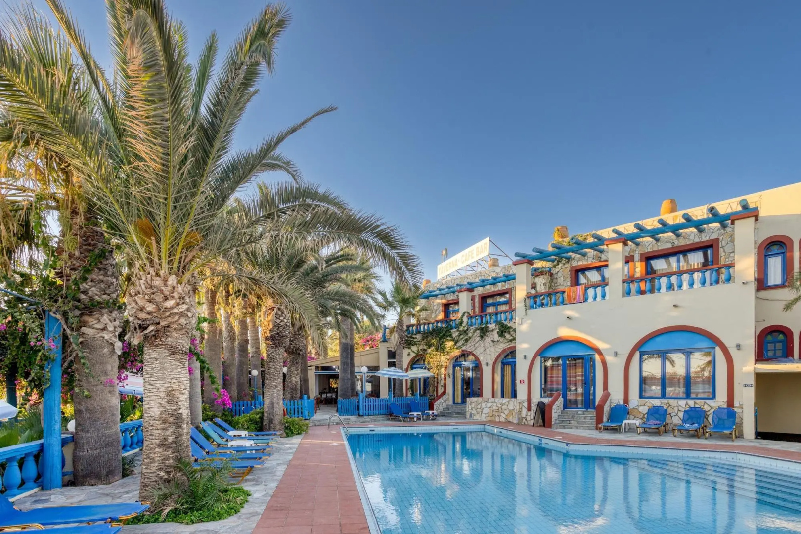 Photo - Palm Bay Hotel