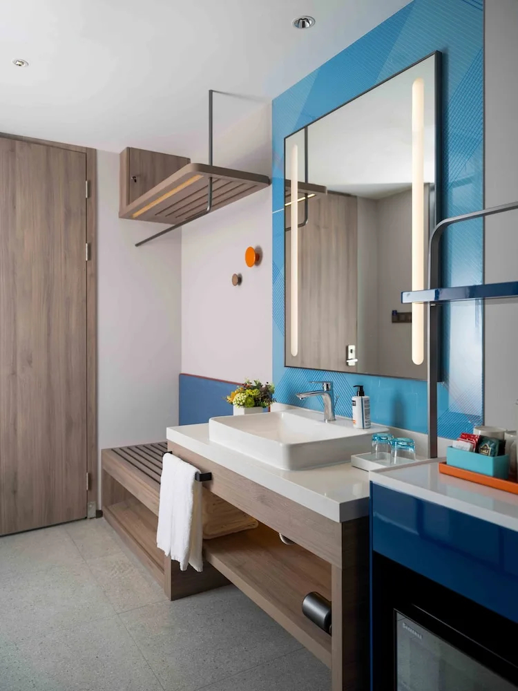 Photo - Holiday Inn Express Shanghai Hongqiao NECC by IHG