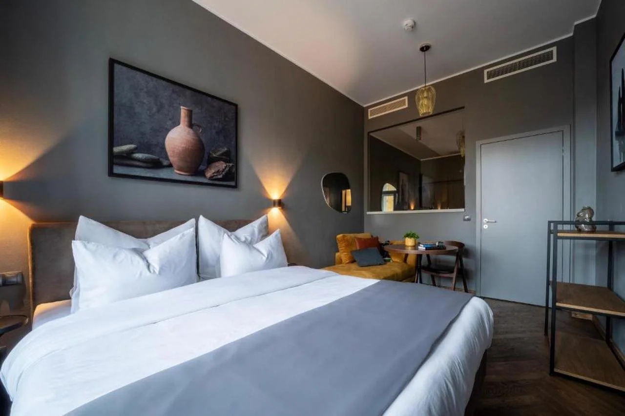 Photo - The Viaduct - Suites & More