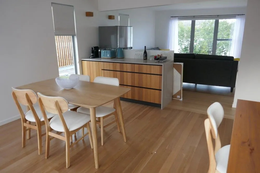 Photo - Rosevears Riverview Hotel