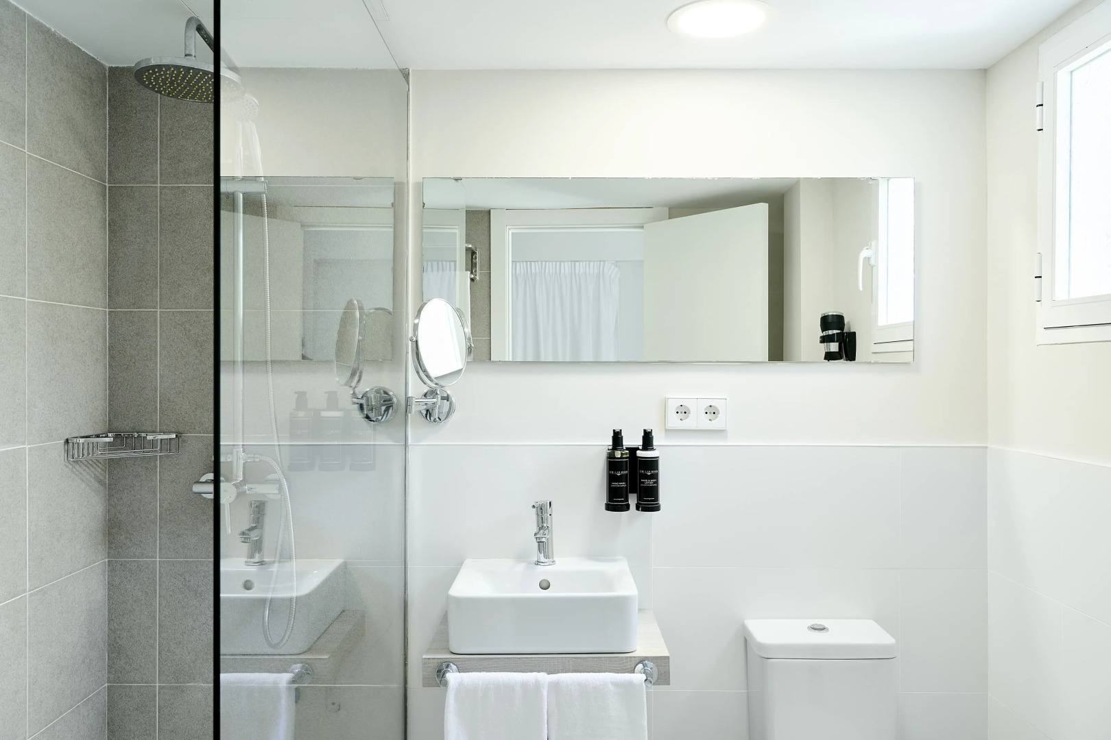 Foto - Exe Portals Nous