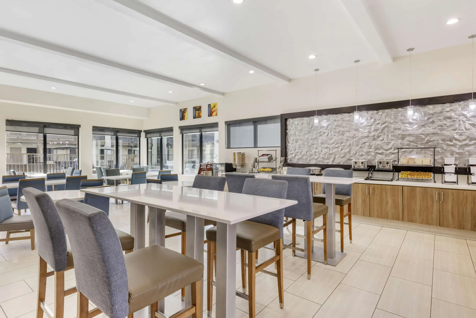 Photo - Best Western Carlsbad by the Sea