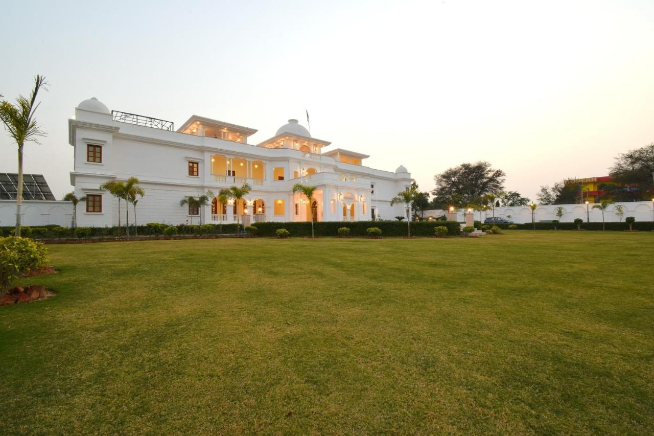 Foto - Umaid Farm Resort - A Legacy Vintage Stay in Jaipur
