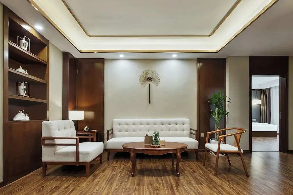 Photo - Rose Garden International Hotel