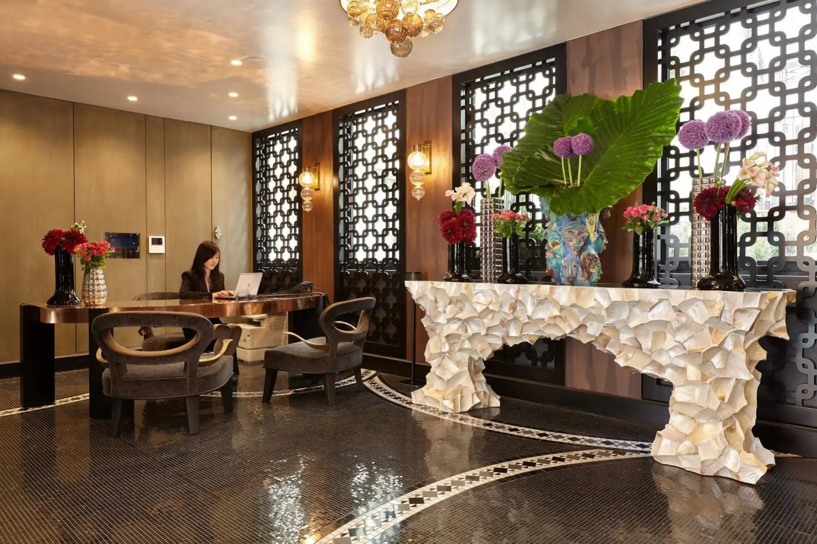 Photo - The One Alma Paris