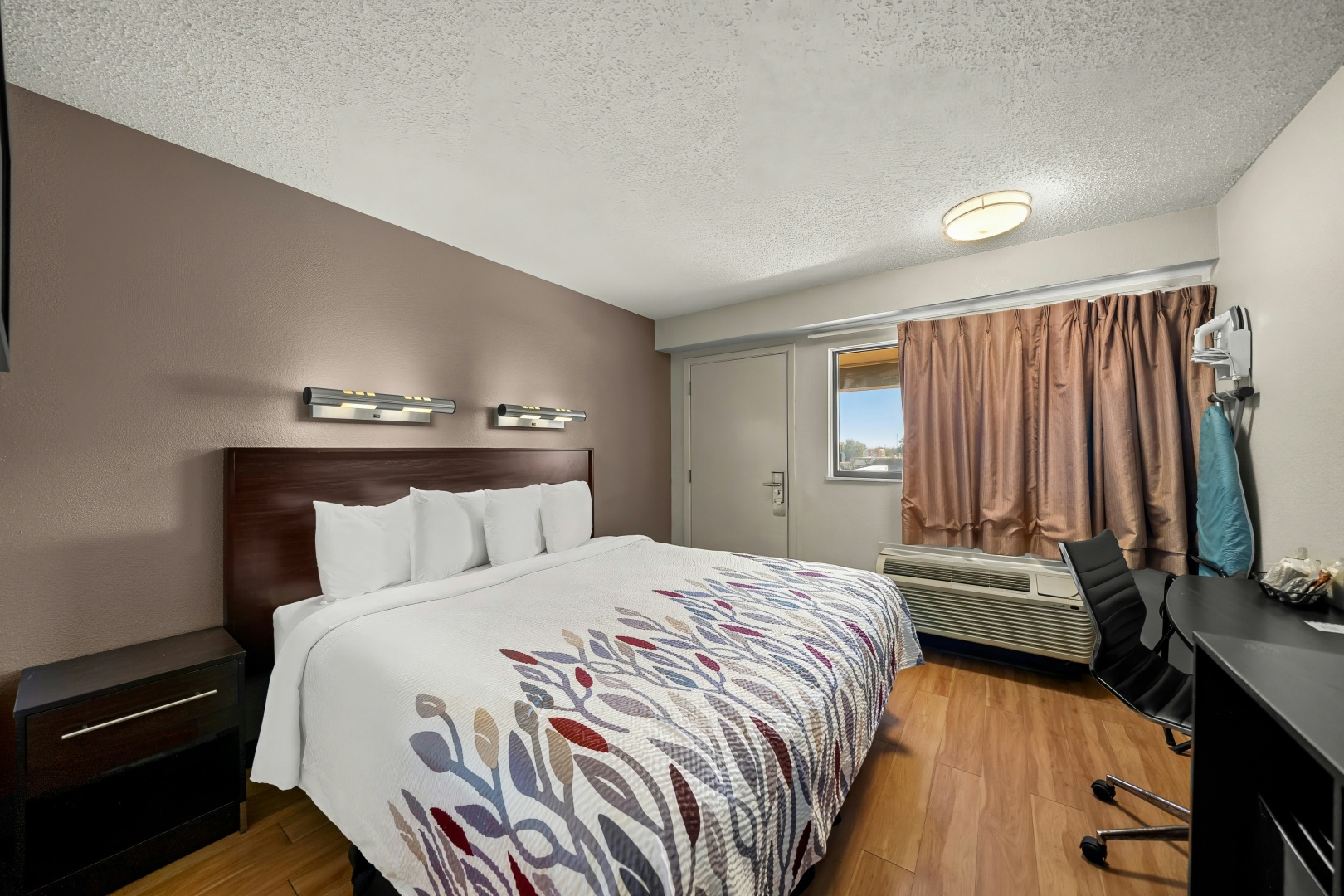 Photo - Red Roof Inn Dallas - DFW Airport North
