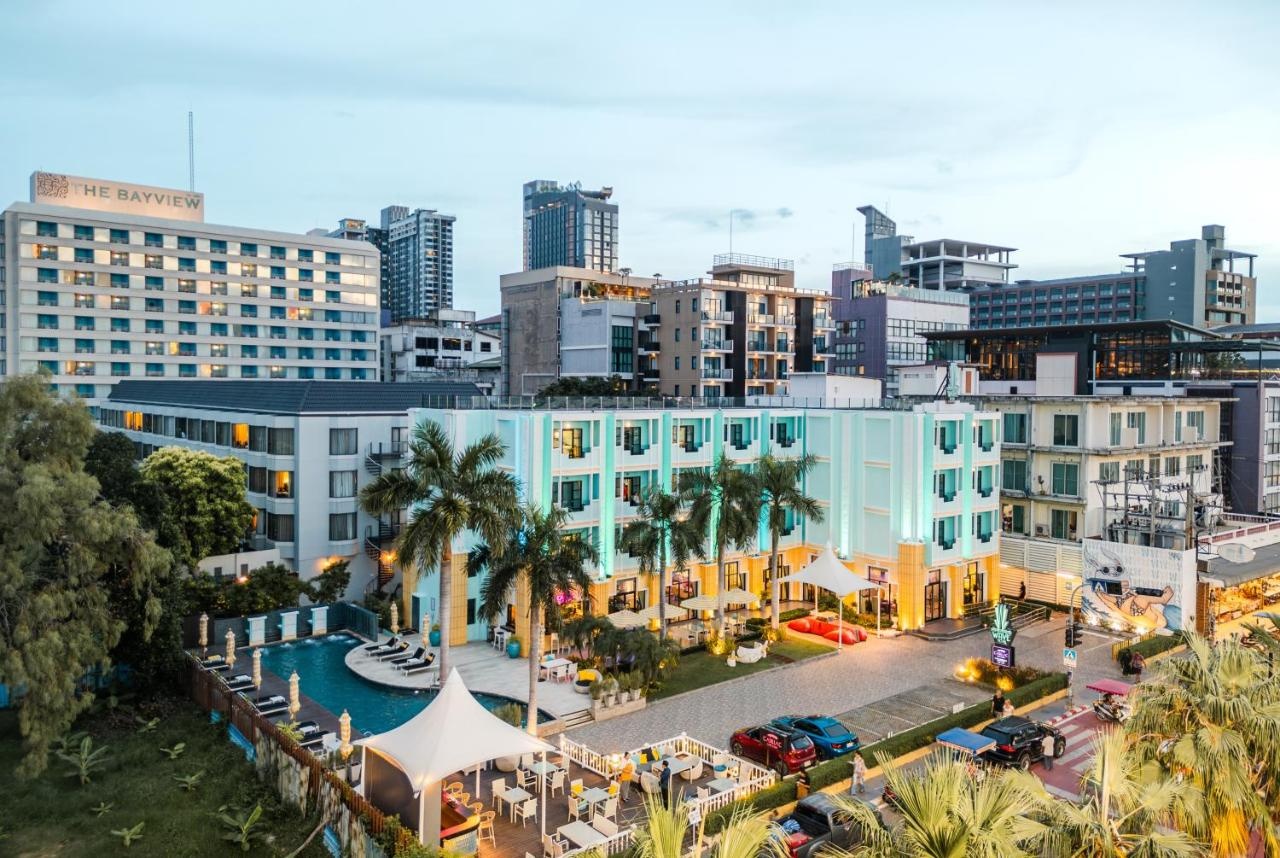 Photo - Wave Hotel Pattaya