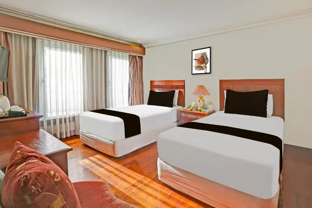 Foto - Townhouse OAK Makati Manila Near PNR Pasay Evangelista formerly VIP Suites