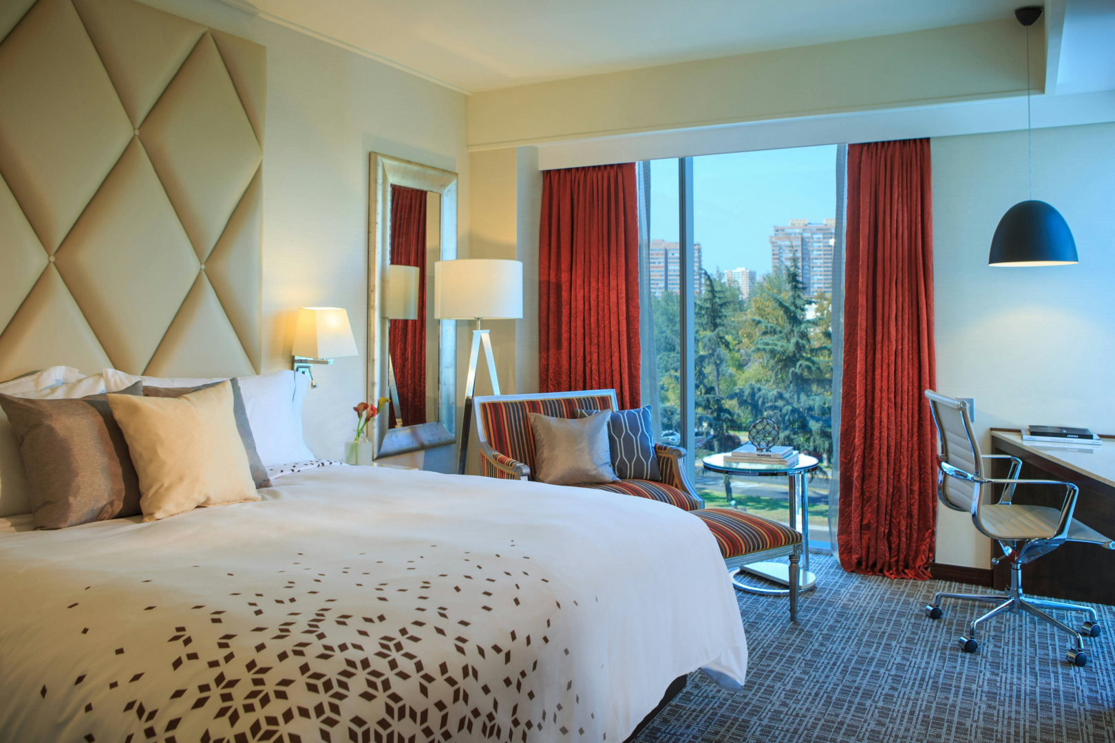 Photo - Renaissance Santiago Hotel by Marriott