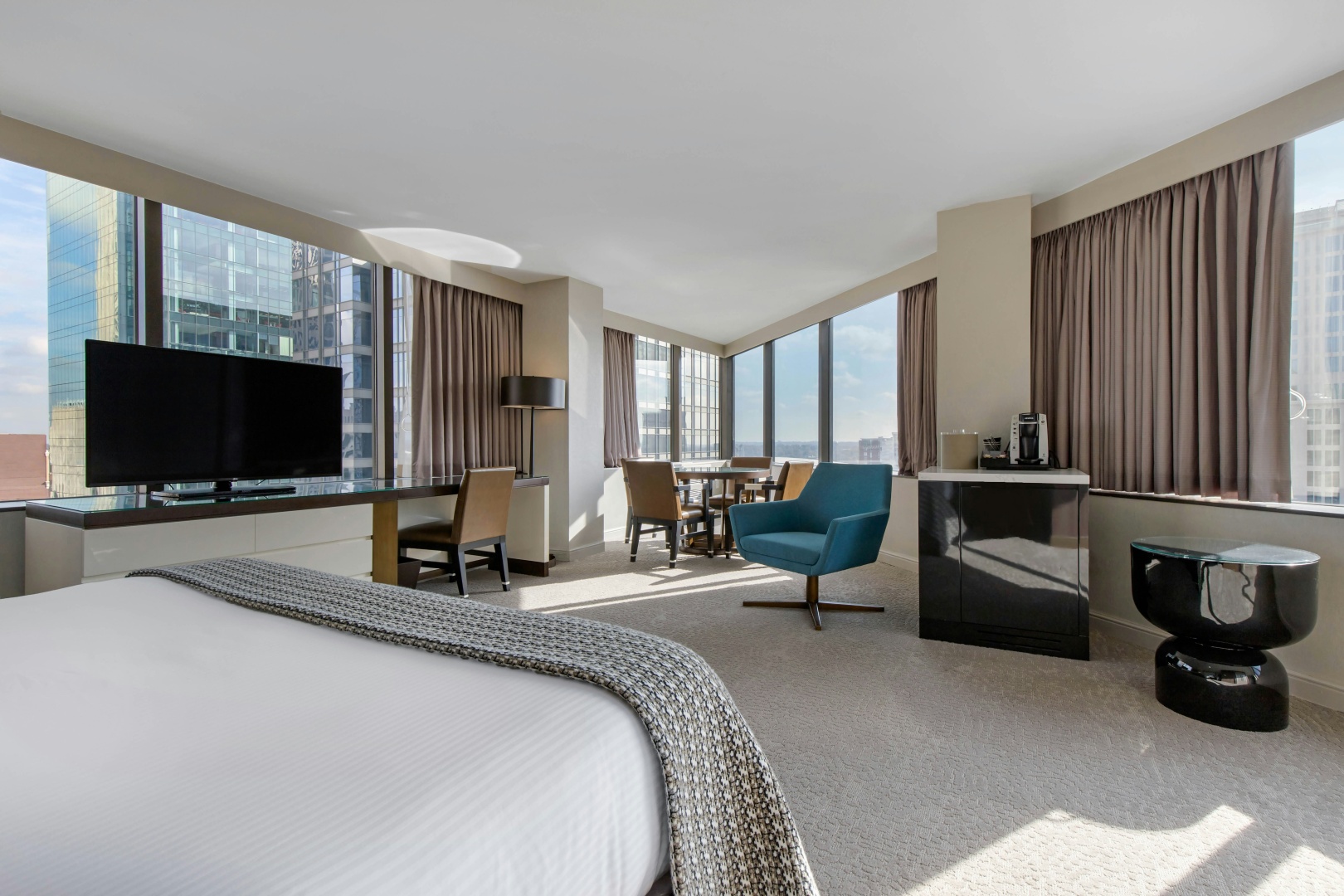 Photo - Omni Charlotte Hotel