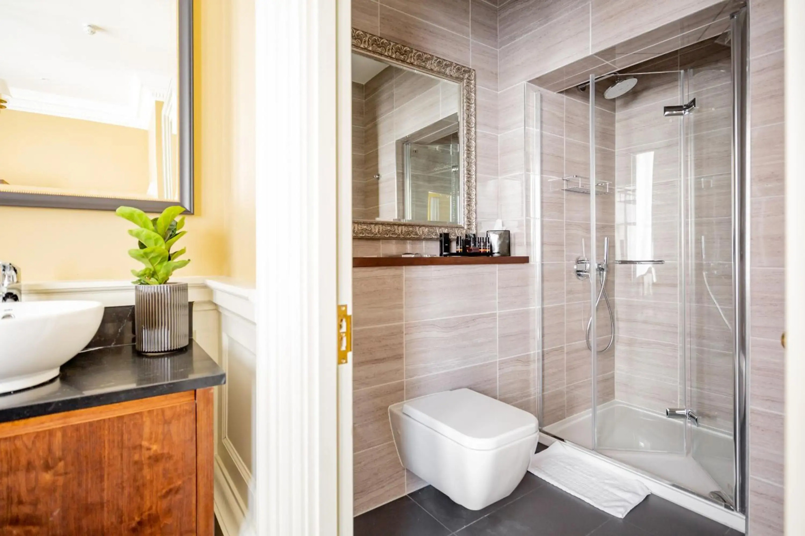 Photo - Trinity Townhouse Hotel