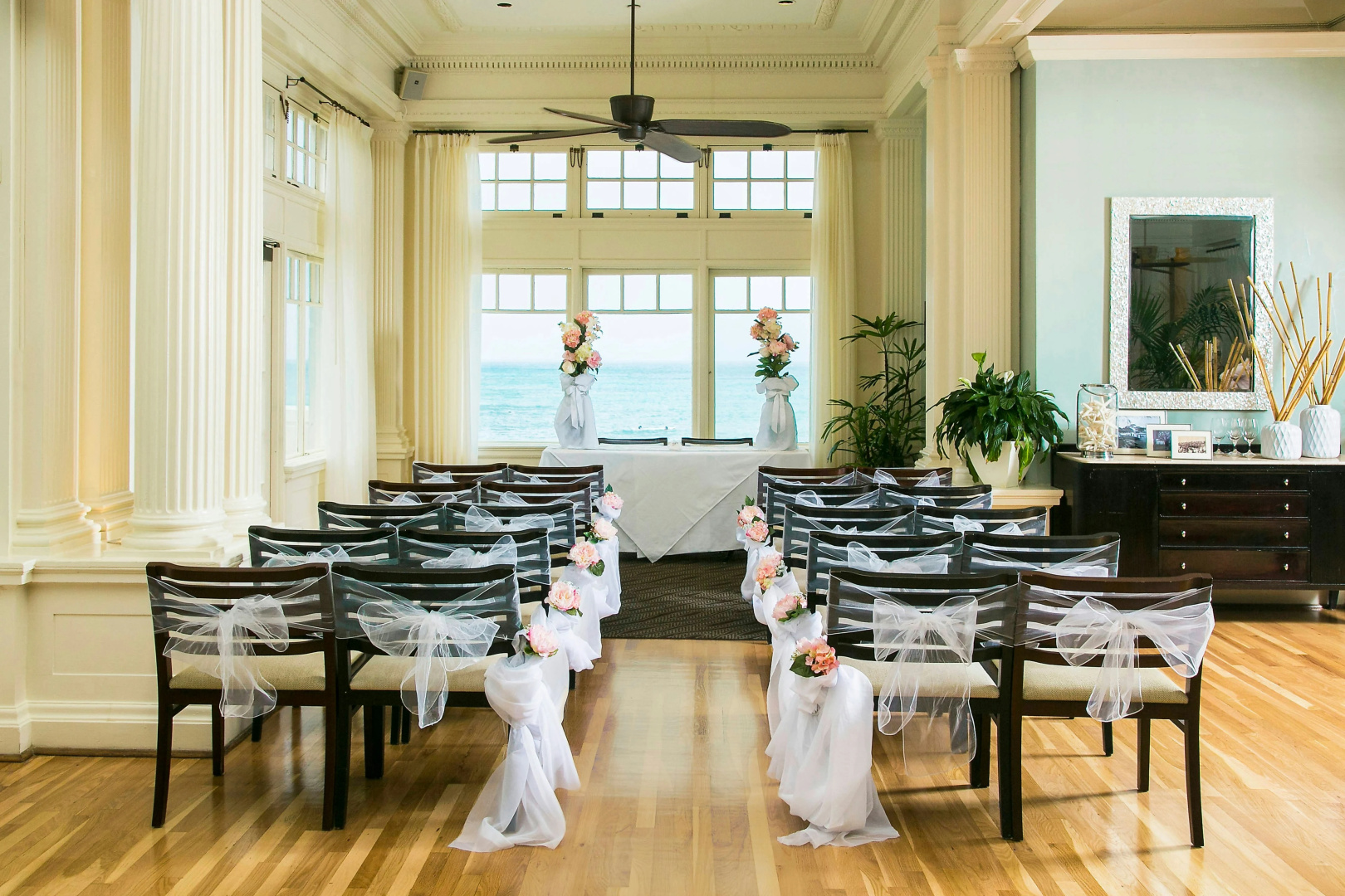 Photo - Moana Surfrider, A Westin Resort & Spa, Waikiki Beach